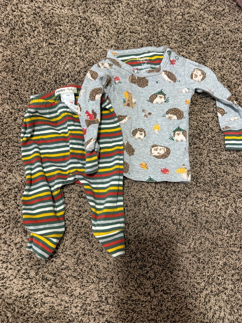 Hatley baby hedgehog pajama set 3-6 months
